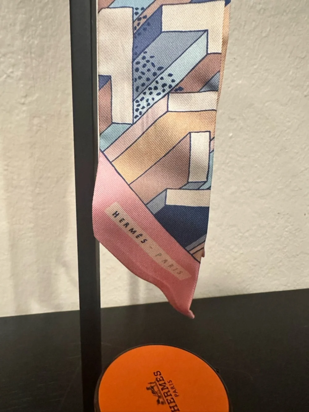 Authentic Hermes Geometric Print Silk Twilly in Blue, Pink, Cream & Tan - Picture 2 of 7